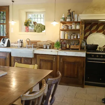 Beautiful House With Swimming Pool In The Historic Center וילה פורקלקייה
